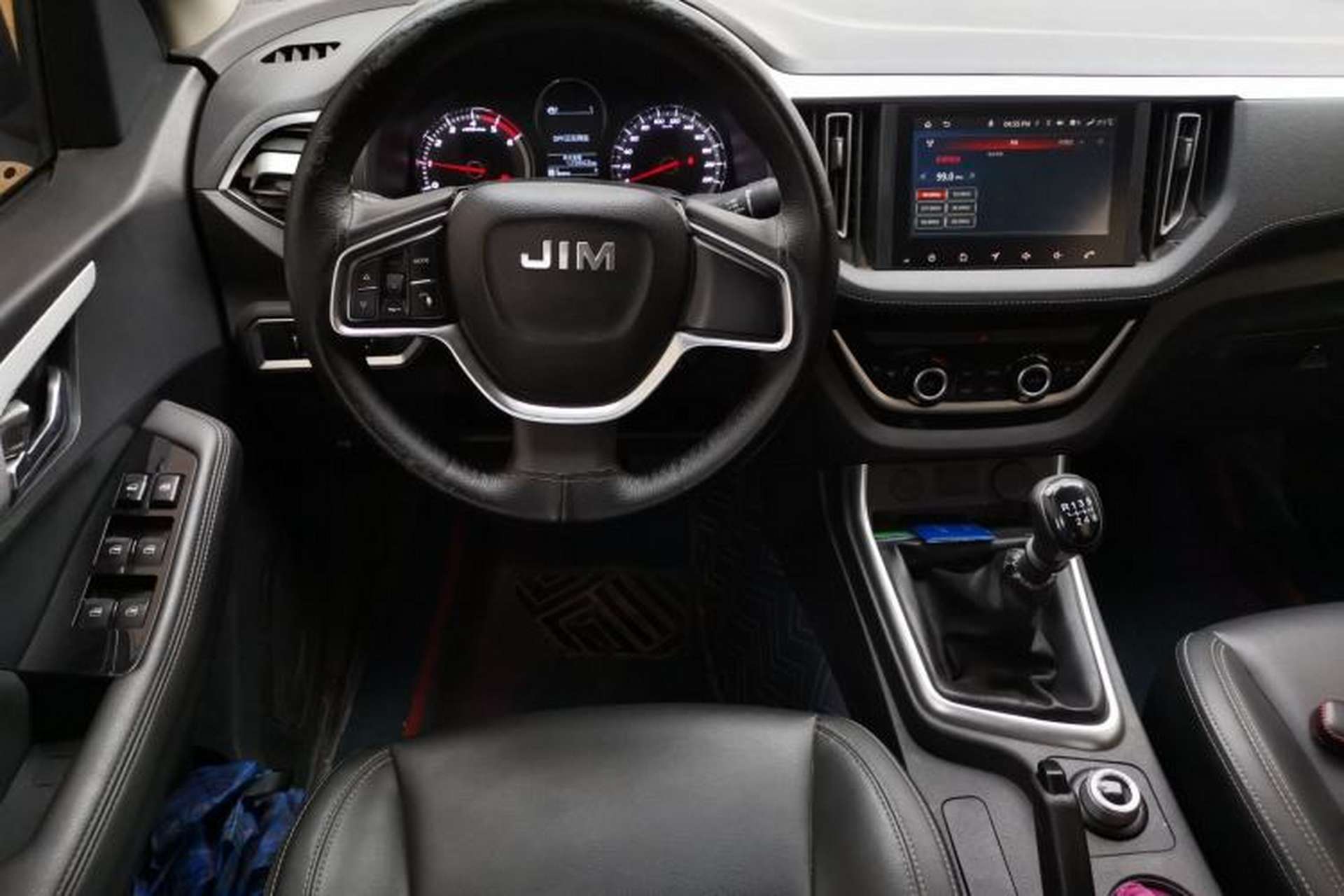 Used Isuzu JLM 2020 2.5T 4x4 Diesel Flagship Euro VI Ruimai S Standard Wheelbase JE4D25Q6A Steering Wheel