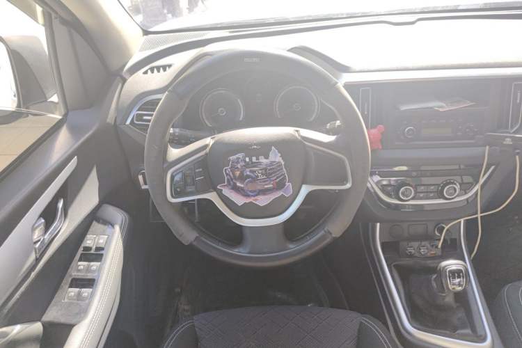 Used Isuzu JLM 2020 2.8T Classic Two-Wheel Drive Diesel Euro VI Comfort Plus Extended Version JE493ZLQ6E Steering Wheel