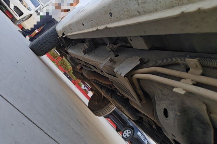 Used Isuzu JLM  Chassis Front Right