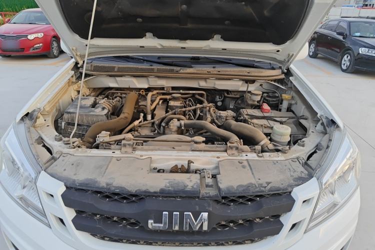 Used Isuzu JLM  Engine Bay
