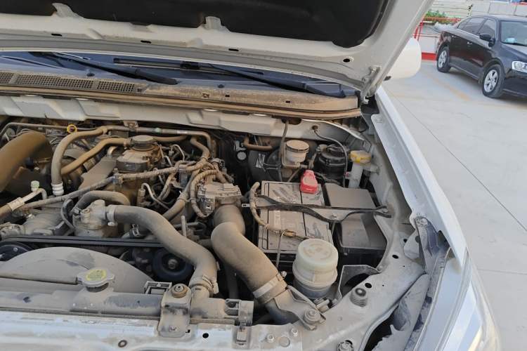 Used Isuzu JLM  Engine Bay Left
