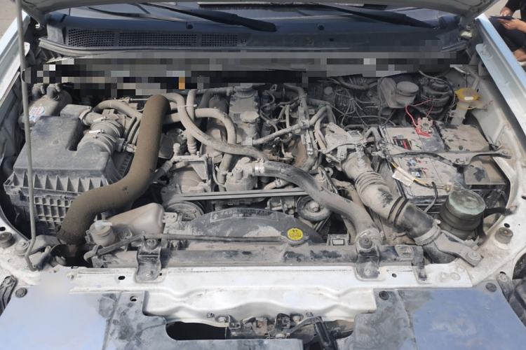 Used Isuzu JLM 2020 2.8T Classic 4x4 Diesel Euro VI Comfort Plus Extended Version JE493ZLQ6E Engine Bay
