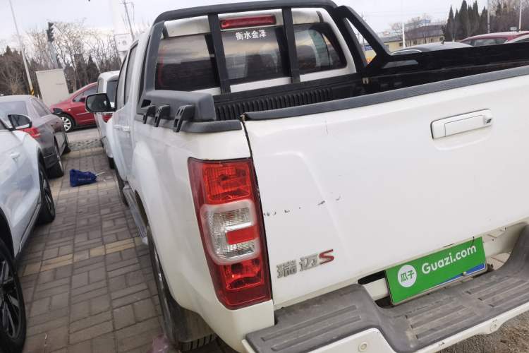 Used Isuzu JLM 2020 2.5T Two-Wheel Drive Diesel Leading-Edge JE4D25Q6A with National VI Emission Standards Standard Wheelbase – Ruimai S Exterior 2