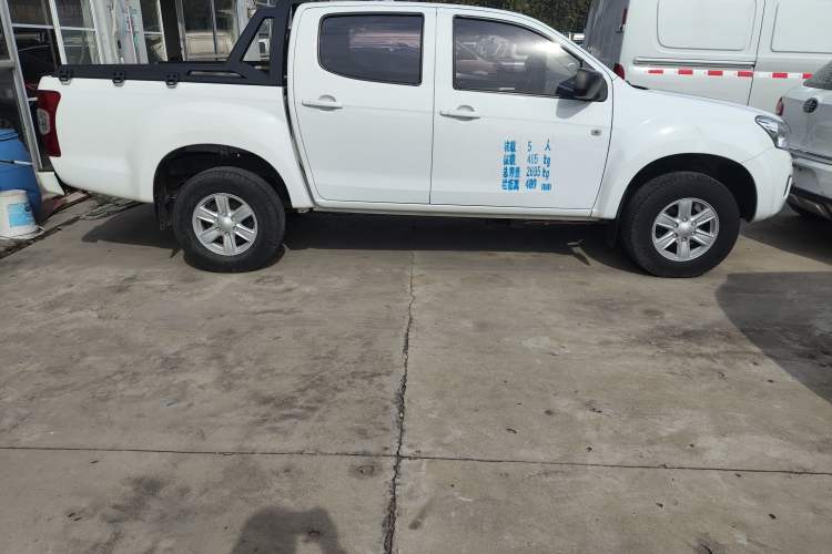 Used Isuzu JLM 2020 2.8T Classic Two-Wheel Drive Diesel Euro VI Comfort Version Standard Wheelbase JE493ZLQ6E Exterior 2