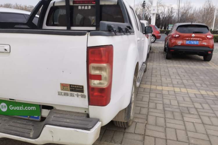 Used Isuzu JLM 2020 2.5T Two-Wheel Drive Diesel Leading-Edge JE4D25Q6A with National VI Emission Standards Standard Wheelbase – Ruimai S Exterior 3