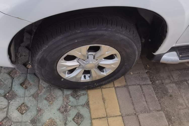 Used Isuzu JLM 2020 2.5T Two-Wheel Drive Diesel Leading-Edge JE4D25Q6A with National VI Emission Standards Standard Wheelbase – Ruimai S Exterior 4