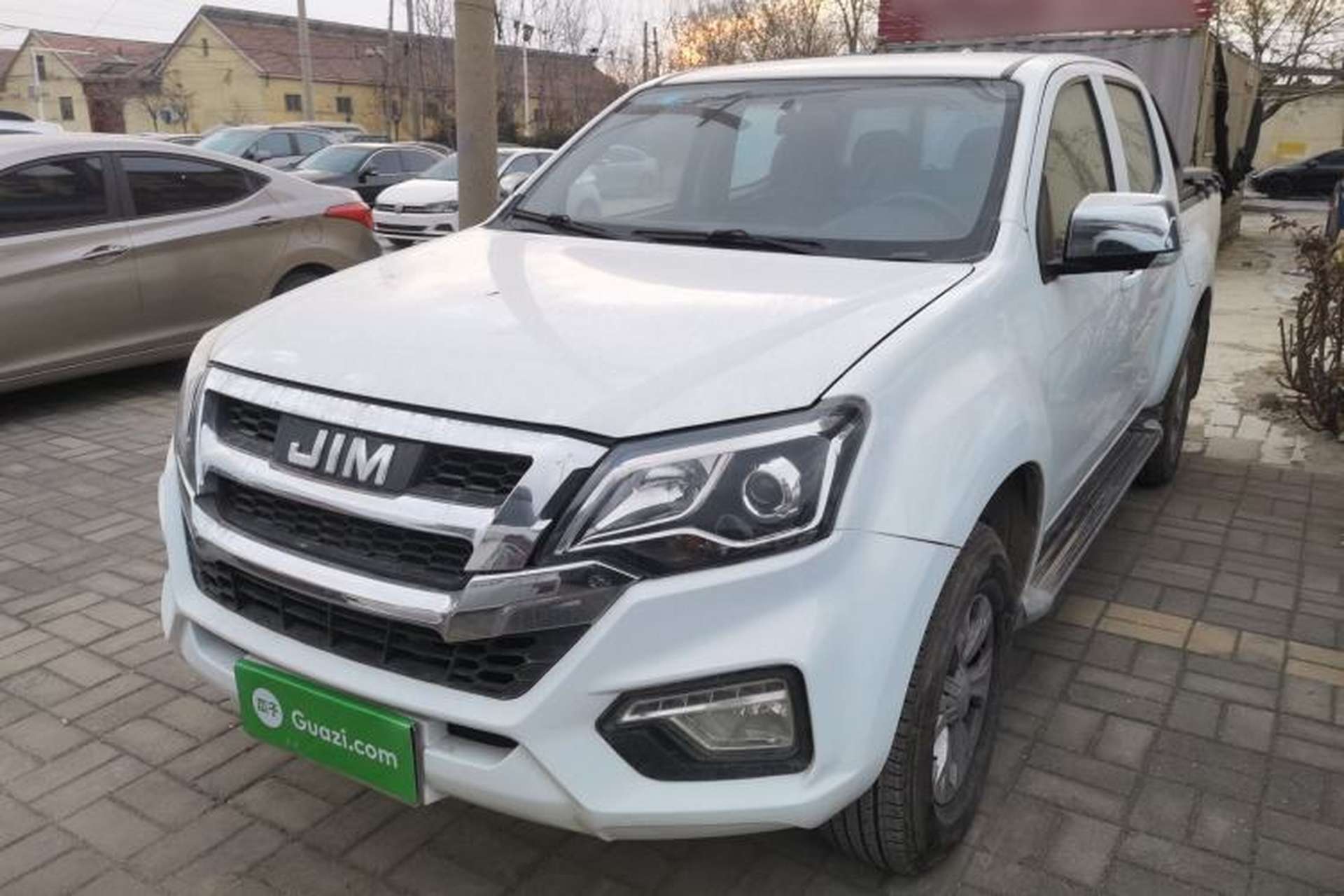 Used Isuzu JLM 2020 2.5T Two-Wheel Drive Diesel Leading-Edge JE4D25Q6A with National VI Emission Standards Standard Wheelbase – Ruimai S Front Left 45 Deg