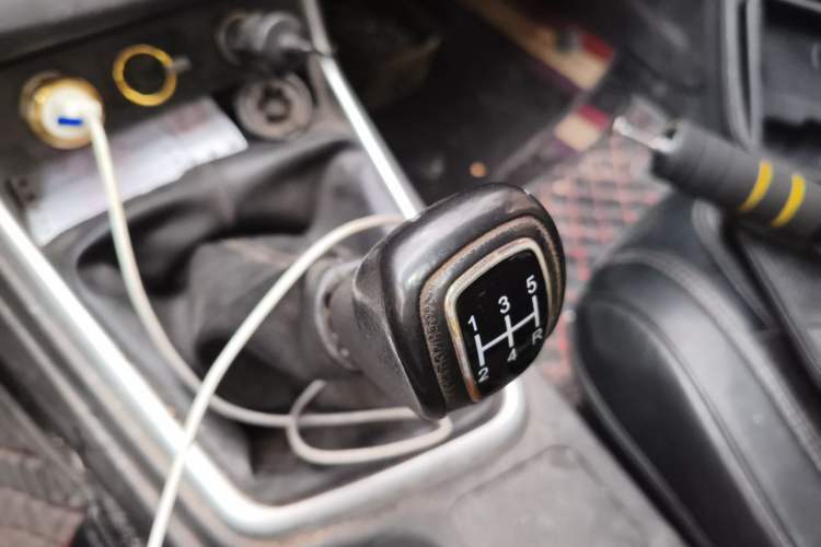 Used Isuzu JLM 2020 2.4T Two-Wheel Drive Gasoline Leading-Edge National VI Ruimai S Extended Version 4K22D4T Gear Lever