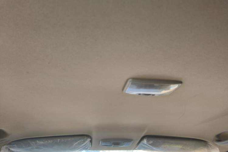 Used Isuzu JLM 2020 2.8T Classic 4x4 Diesel Euro VI Comfort Plus Extended Version JE493ZLQ6E Headliner