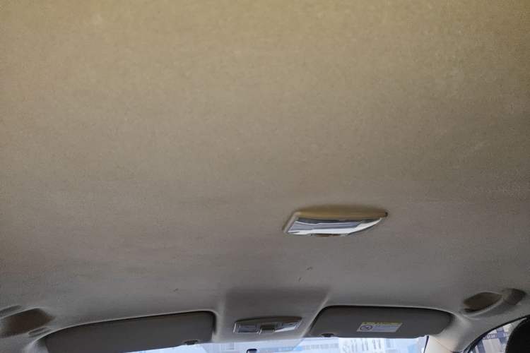 Used Isuzu JLM  Headliner