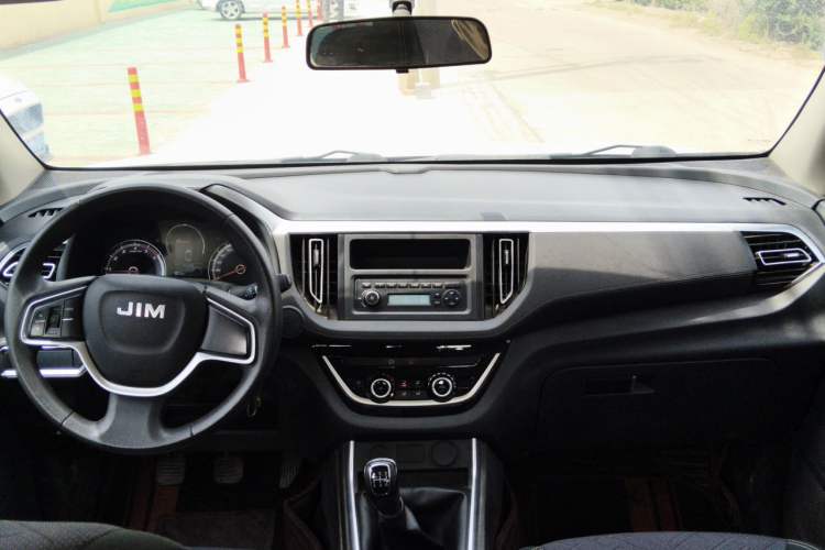 Used Isuzu JLM 2020 2.8T Classic Two-Wheel Drive Diesel Euro VI Comfort Version Standard Wheelbase JE493ZLQ6E Headliner