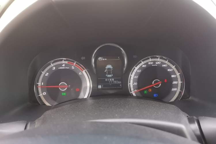 Used Isuzu JLM 2020 2.5T Two-Wheel Drive Diesel Leading-Edge JE4D25Q6A with National VI Emission Standards Standard Wheelbase – Ruimai S Instrument Cluster