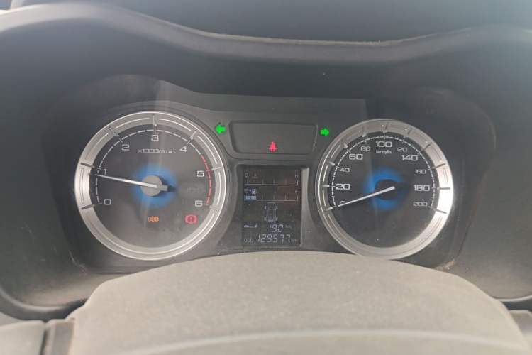 Used Isuzu JLM 2020 2.8T Classic Four-Wheel Drive Diesel Euro VI Comfort Plus Extended Version JE493ZLQ6E Instrument Cluster