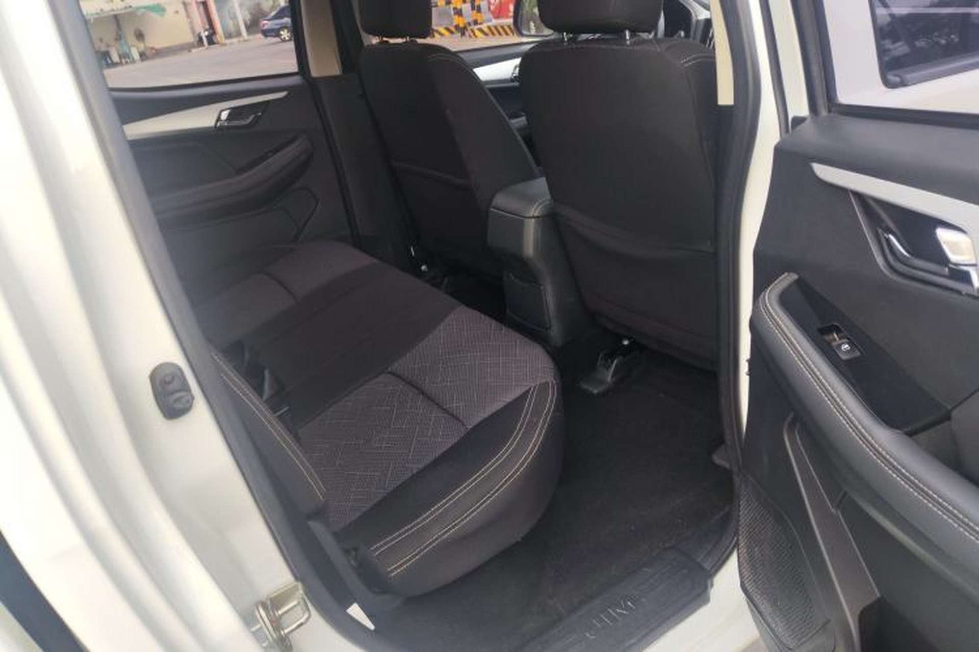 Used Isuzu JLM 2020 2.8T Classic Two-Wheel Drive Diesel Euro VI Comfort Version Standard Wheelbase JE493ZLQ6E Interior 4