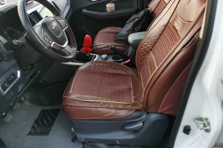 Used Isuzu JLM 2020 2.8T Classic 4x4 Diesel Euro VI Comfort Plus Extended Version JE493ZLQ6E Left Front Seat