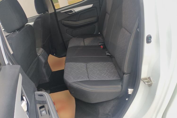Used Isuzu JLM 2020 2.5T Two-Wheel Drive Diesel Leading-Edge Version JE4D25Q6A Meeting China VI Emission Standards Left Rear Seat
