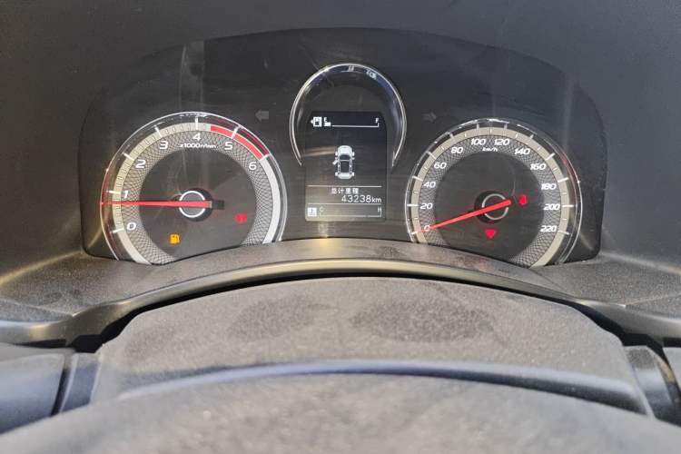 Used Isuzu JLM  Odometer Close Up