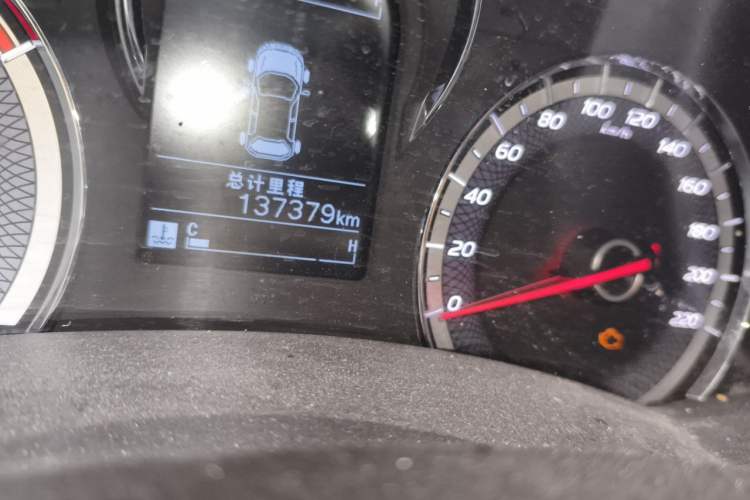 Used Isuzu JLM 2020 2.4T Two-Wheel Drive Gasoline Leading-Edge National VI Ruimai S Extended Version 4K22D4T Odometer Close Up