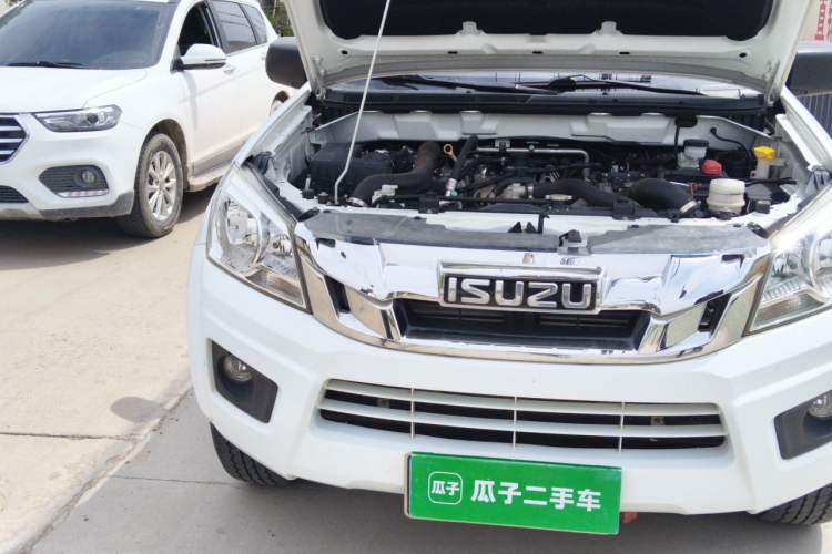 Used Isuzu JLM 2020 2.8T Classic Two-Wheel Drive Diesel Euro VI Comfort Version Standard Wheelbase JE493ZLQ6E Right Front Headlight