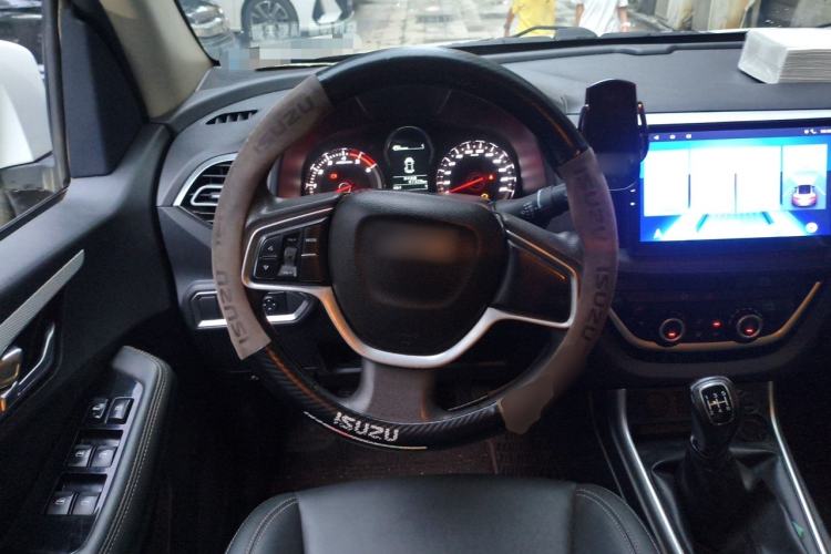 Used Isuzu JLM 2020 2.8T Classic 4x4 Diesel Euro VI Comfort Plus Extended Version JE493ZLQ6E Steering Wheel