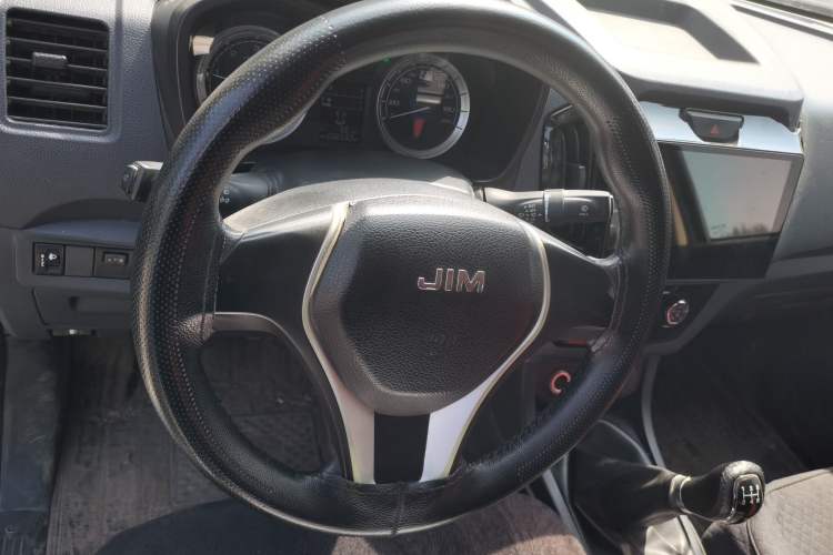Used Isuzu JLM 2020 2.8T Classic 4x4 Diesel Euro VI Comfort Plus Extended Version JE493ZLQ6E Steering Wheel
