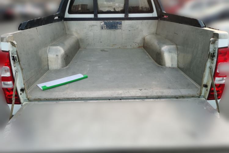 Used Isuzu JLM 2020 2.8T Classic 4x4 Diesel Euro VI Comfort Plus Extended Version JE493ZLQ6E Trunk
