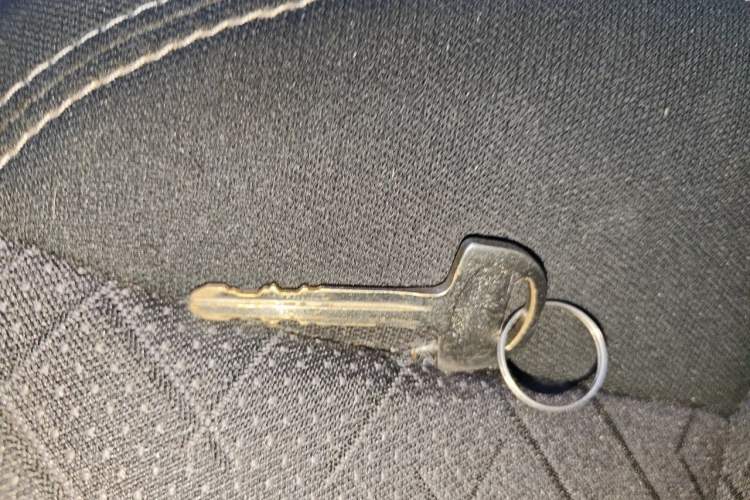 Used Isuzu JLM  Vehicle Key