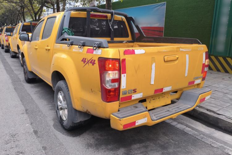 Used Isuzu JLM 2020 2.4T 4x4 Gasoline Leading-Edge GuoVI Ruimai S Standard Wheelbase 4K22D4T Exterior 3