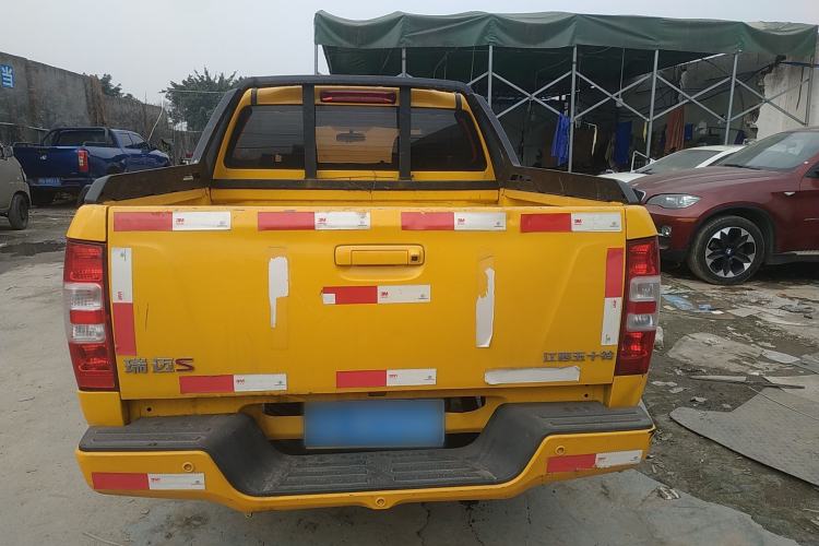 Used Isuzu JLM 2020 2.4T 4x4 Gasoline Leading-Edge GuoVI Ruimai S Standard Wheelbase 4K22D4T Exterior 4