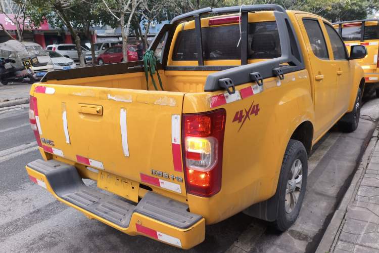 Used Isuzu JLM 2020 2.4T 4x4 Gasoline Leading-Edge GuoVI Ruimai S Standard Wheelbase 4K22D4T Exterior 5