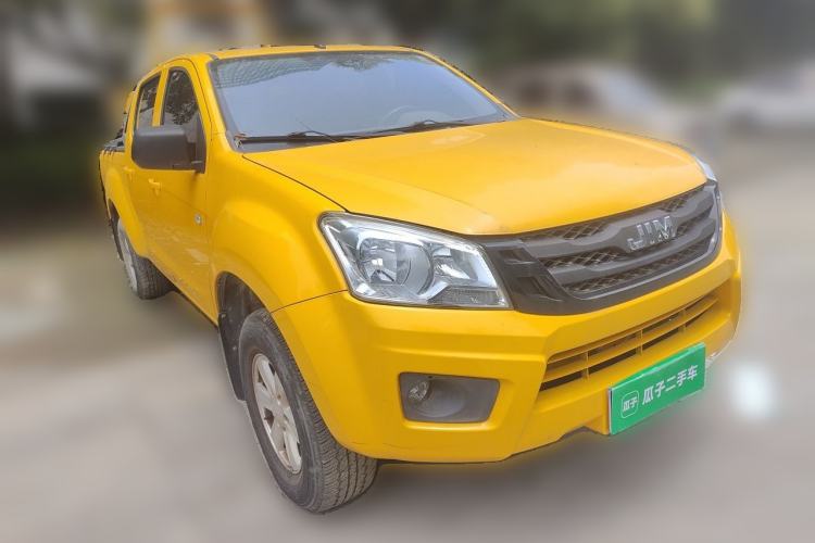 Used Isuzu JLM 2020 2.8T Classic Two-Wheel Drive Diesel Euro VI Comfort Plus Extended Version JE493ZLQ6E Front Right 45 Deg