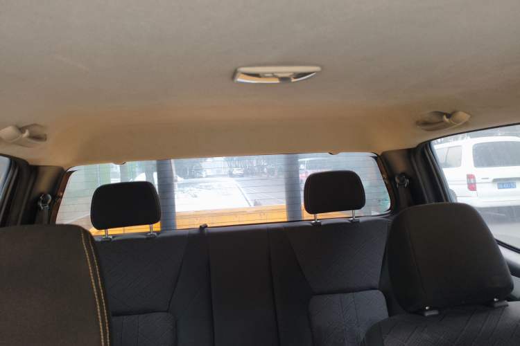 Used Isuzu JLM 2020 2.4T 4x4 Gasoline Leading-Edge GuoVI Ruimai S Standard Wheelbase 4K22D4T Headliner