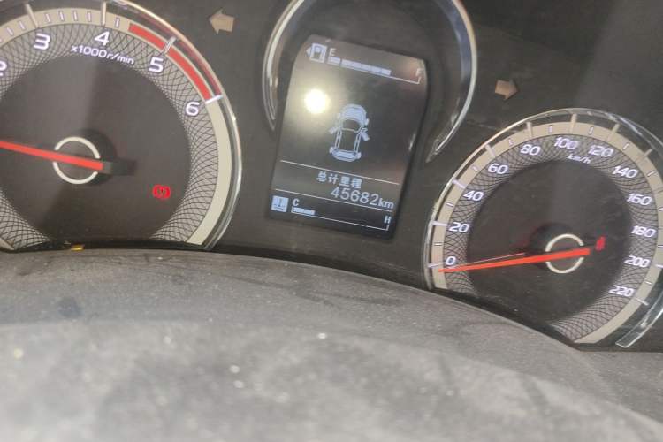 Used Isuzu JLM 2020 2.8T Classic Two-Wheel Drive Diesel Euro VI Comfort Plus Extended Version JE493ZLQ6E Odometer Close Up