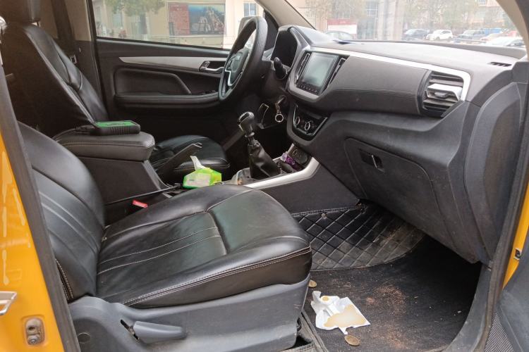 Used Isuzu JLM 2020 2.5T 4x4 Diesel Leading-Edge JE4D25Q6A China VI Standard Wheelbase – Ruimai S Right Front Seat