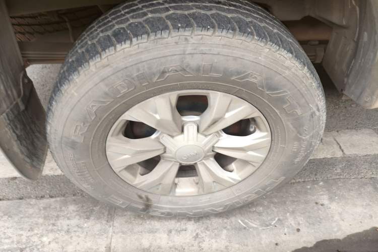 Used Isuzu JLM 2020 2.4T 4x4 Gasoline Leading-Edge GuoVI Ruimai S Standard Wheelbase 4K22D4T Right Rear Wheel Hub