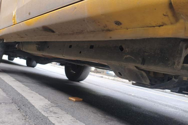 Used Isuzu JLM 2020 2.4T 4x4 Gasoline Leading-Edge GuoVI Ruimai S Standard Wheelbase 4K22D4T Right Side Sill