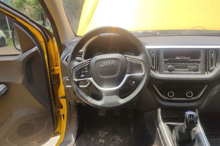 Used Isuzu JLM 2020 2.8T Classic Two-Wheel Drive Diesel Euro VI Comfort Plus Extended Version JE493ZLQ6E Steering Wheel