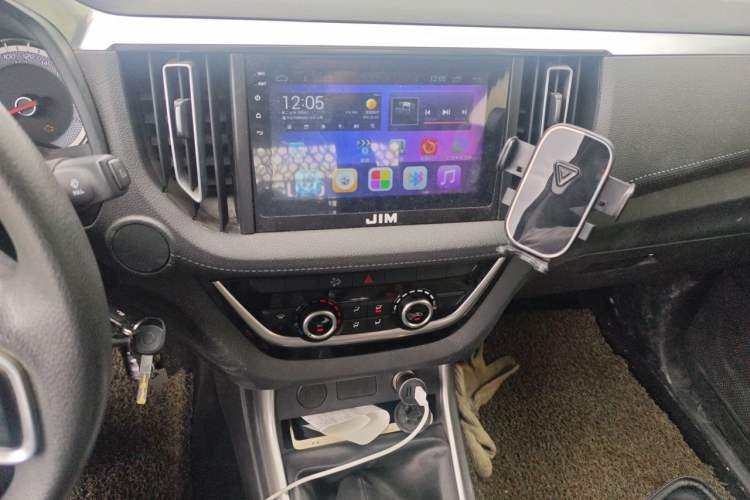 Used Isuzu JLM 2022 2.8T Classic Diesel Two-Wheel Drive Comfort Version with Long Wheelbase – JE493ZLQ6E Audio And AC Panel
