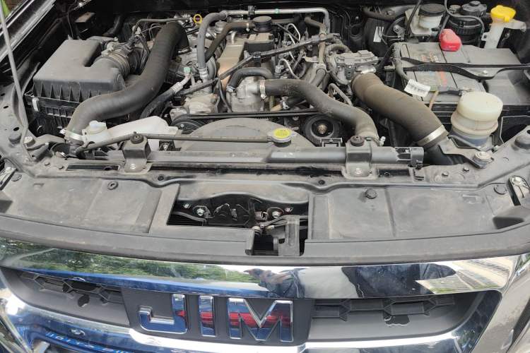 Used Isuzu JLM 2022 2.8T Classic Diesel 4x4 Comfort Version with Long Wheelbase – JE493ZLQ6E Engine Bay