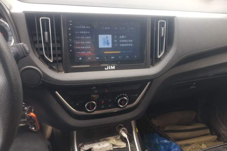 Used Isuzu JLM 2022 2.8T Classic Diesel Two-Wheel Drive Comfort Version with Long Wheelbase – JE493ZLQ6E Audio And AC Panel