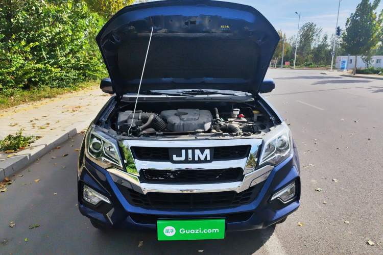 Used Isuzu JLM 2022 2.4T Classic Gasoline Two-Wheel-Drive Comfort Version with Extended Wheelbase – 4K22D4T Engine Bay
