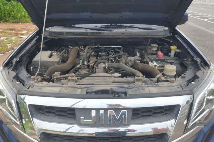 Used Isuzu JLM 2022 2.8T Classic Diesel Two-Wheel Drive Comfort Version with Long Wheelbase – JE493ZLQ6E Engine Bay