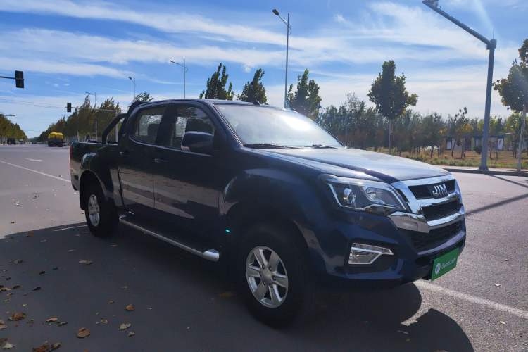 Used Isuzu JLM 2022 2.4T Classic Gasoline Two-Wheel-Drive Comfort Version with Extended Wheelbase – 4K22D4T Exterior 2