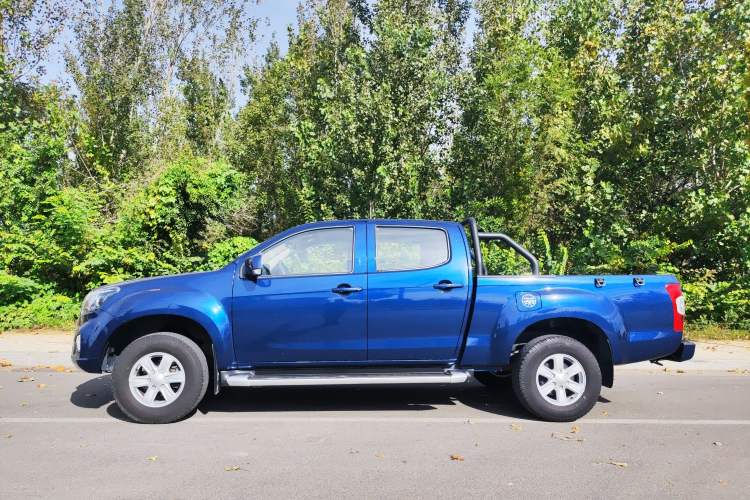 Used Isuzu JLM 2022 2.4T Classic Gasoline Two-Wheel-Drive Comfort Version with Extended Wheelbase – 4K22D4T Exterior 3