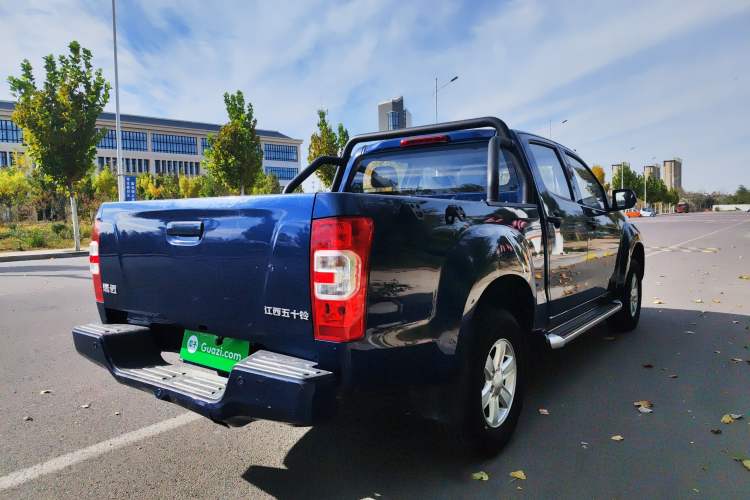 Used Isuzu JLM 2022 2.4T Classic Gasoline Two-Wheel-Drive Comfort Version with Extended Wheelbase – 4K22D4T Exterior 5