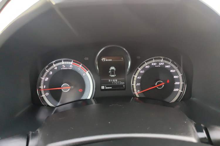 Used Isuzu JLM 2022 2.4T Classic Gasoline Two-Wheel-Drive Comfort Version with Extended Wheelbase – 4K22D4T Instrument Cluster