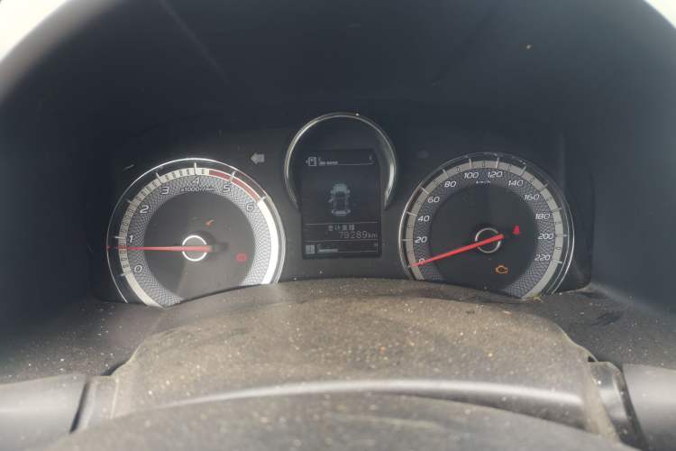 Used Isuzu JLM 2022 2.8T Classic Diesel Two-Wheel Drive Comfort Version with Long Wheelbase – JE493ZLQ6E Instrument Cluster
