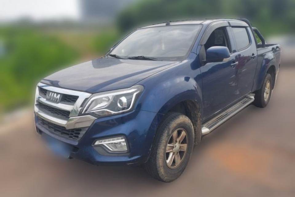 Isuzu JLM 2022