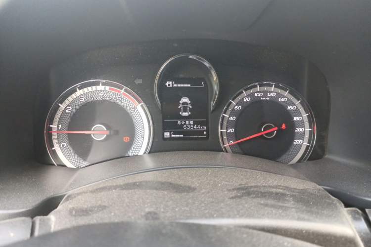Used Isuzu JLM 2022 2.8T Classic Diesel Two-Wheel Drive Comfort Version with Long Wheelbase – JE493ZLQ6E Odometer Close Up