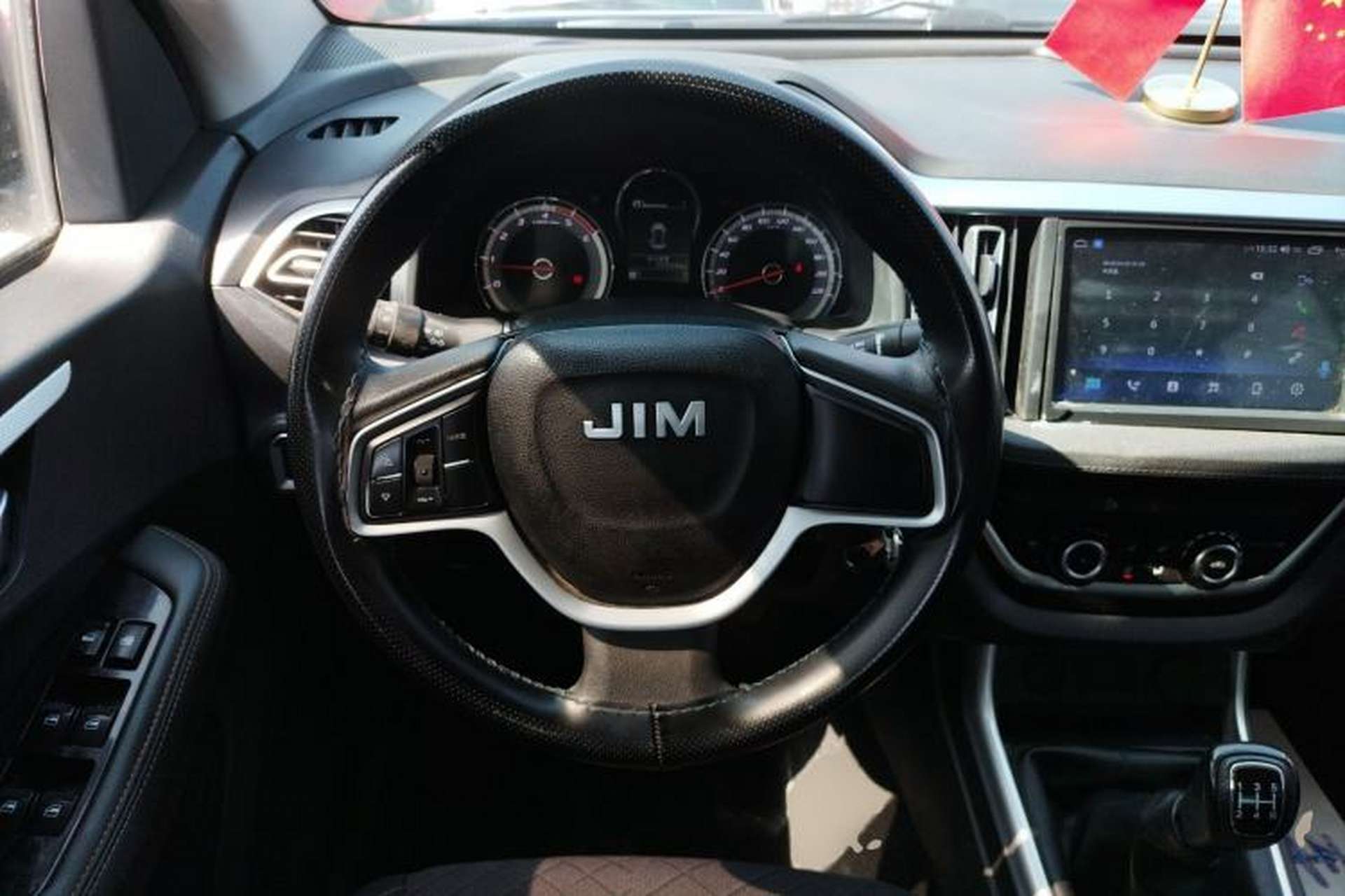 Used Isuzu JLM 2022 2.8T Classic Diesel Two-Wheel Drive Comfort Version with Long Wheelbase – JE493ZLQ6E Steering Wheel